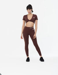 Gym Angels Angel Twist Crop Top – Stylish Women’s Gym Wear Brown
