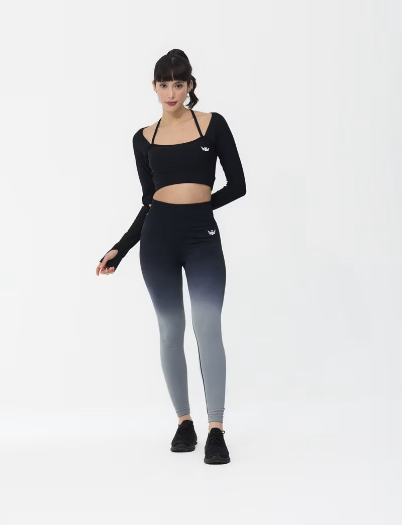 Black Stylish Ribbed Halter Crop for Gym and Yoga